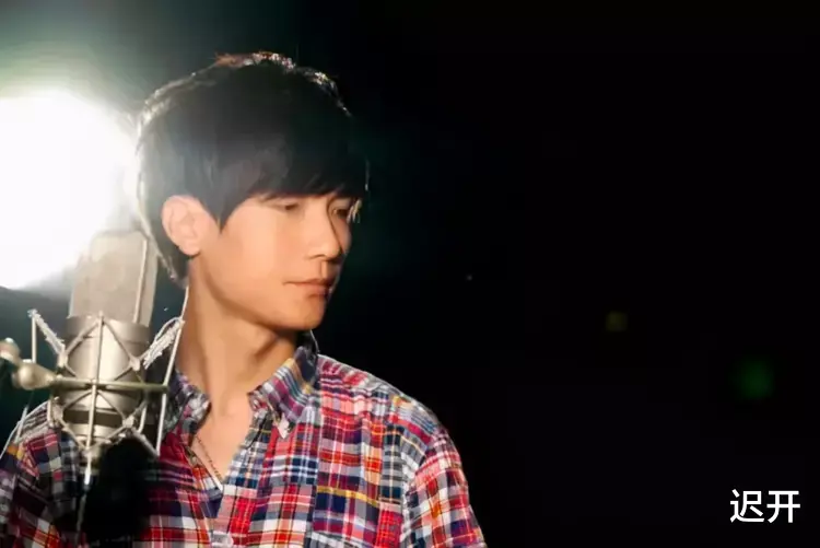 陈楚生|陈楚生:害湖南卫视颜面扫地,遭索赔227亿违约金,如今怎样了?