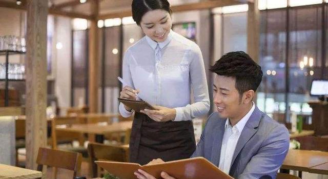 |请客吃饭，如何能让领导尽兴？活学活用“十步法”，效果事半功倍