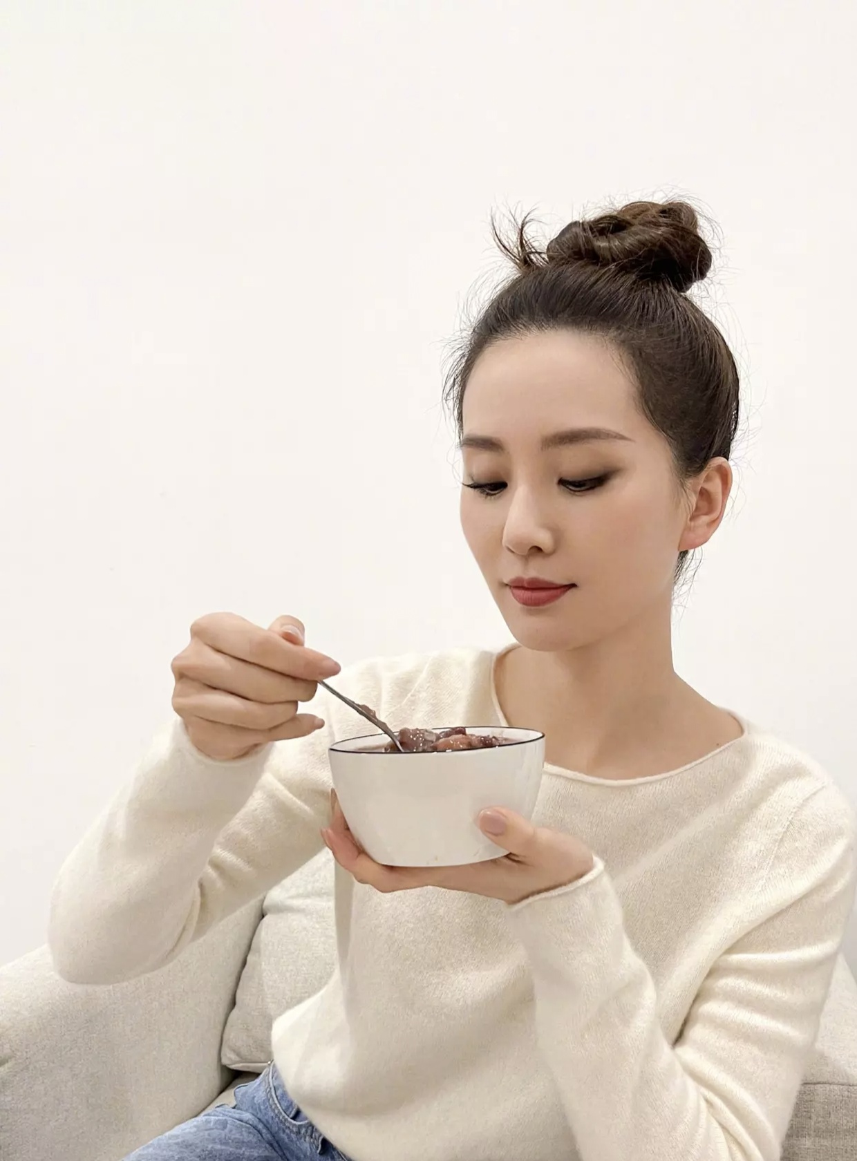 刘诗诗|看到刘诗诗喝粥，才发现腊八都过完了