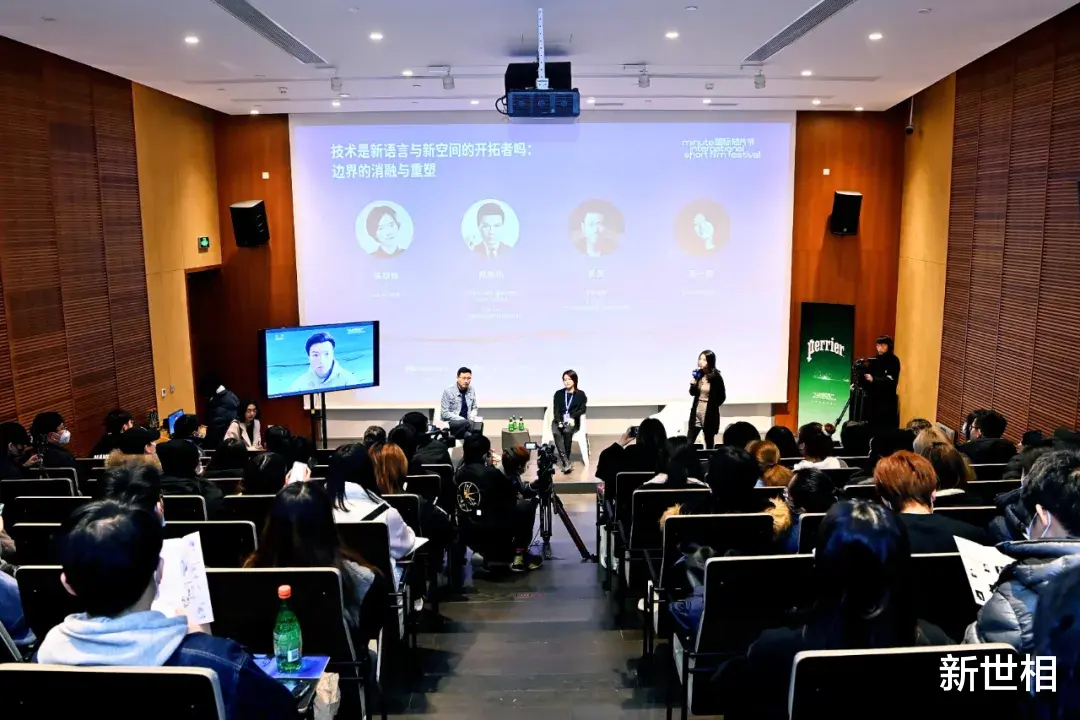 機器人|刷手機的焦慮，被這一刻徹底治愈了