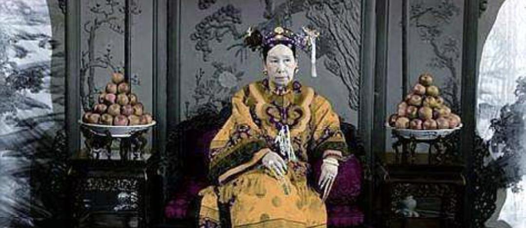 有个太监向慈禧支招，只有如此才能不被盗墓，可惜她不听