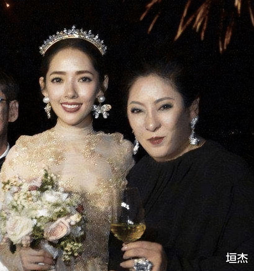 郭碧婷|出道20年15部作品，记录郭碧婷的少女感，是如何一步步消失的