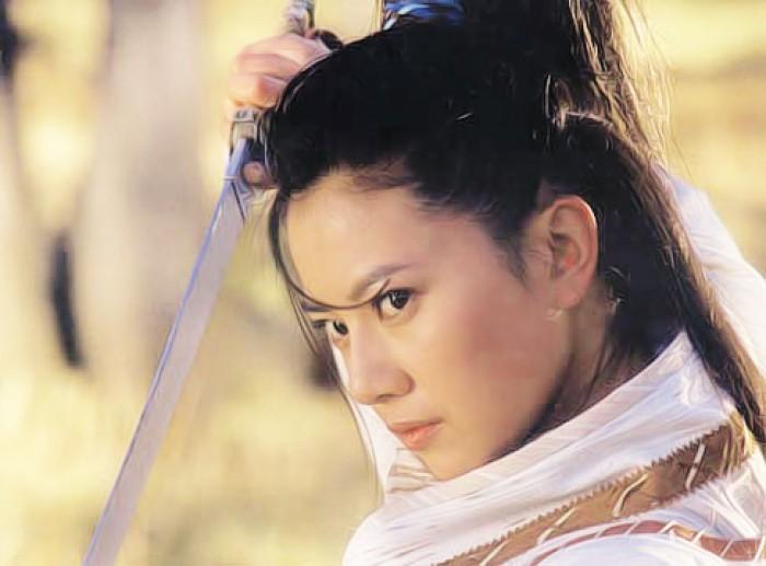 迪丽热巴|放不下身段就别演丑角，这些女星告诉你，什么叫敬业不糊弄观众