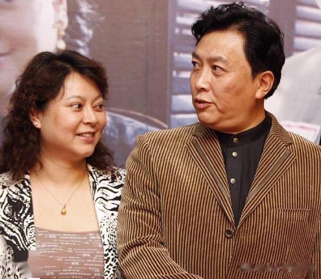 唐国强|唐国强:疑似定居美国,本人未出面回应,目前还是国家一级演员!