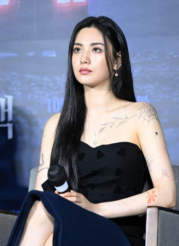 林珍娜|“世界第一美”林珍娜，全身刺青引争议，本人回应：是真的