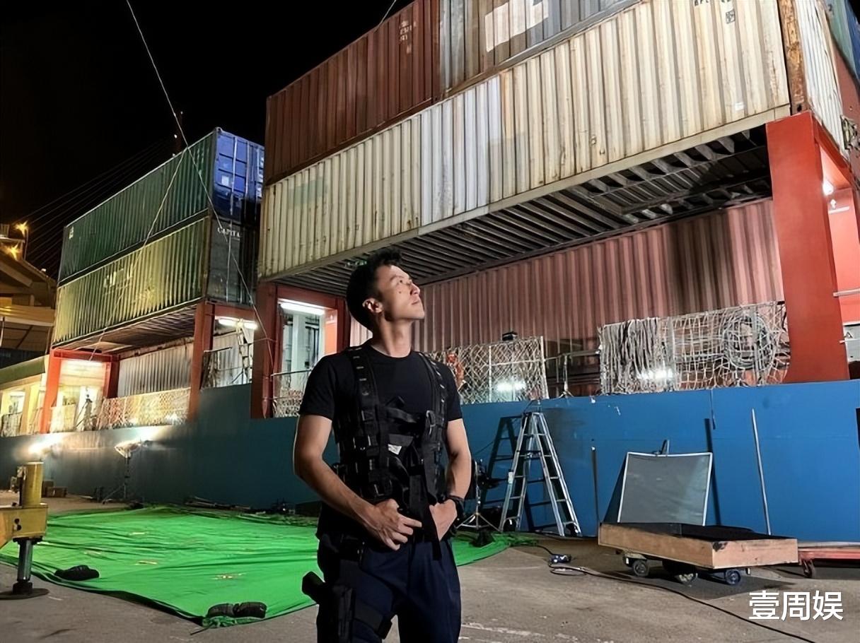 谢霆锋|谢霆锋回港拍戏之余,陪张柏芝和儿子过生日?网友:前几天撞见