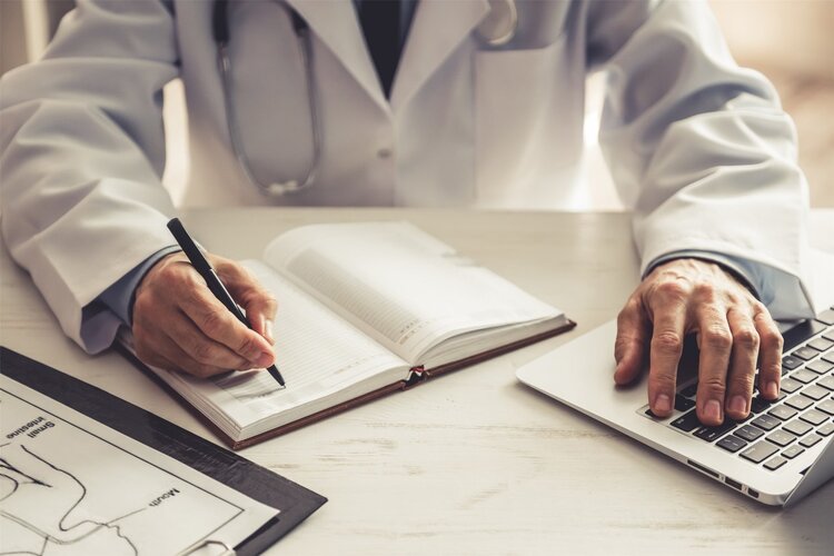 医生|正经科普：进行4种手术时，可能需要全身裸露，告诉你背后的原因