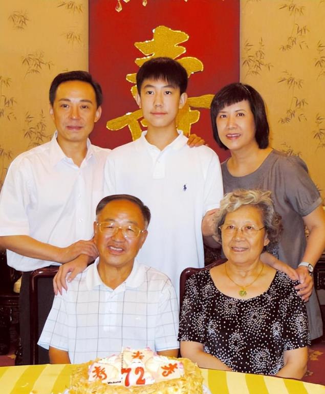 京剧|京剧名家于魁智：50年如一日，爱戏剧深入骨髓，余生不负粉丝妻子