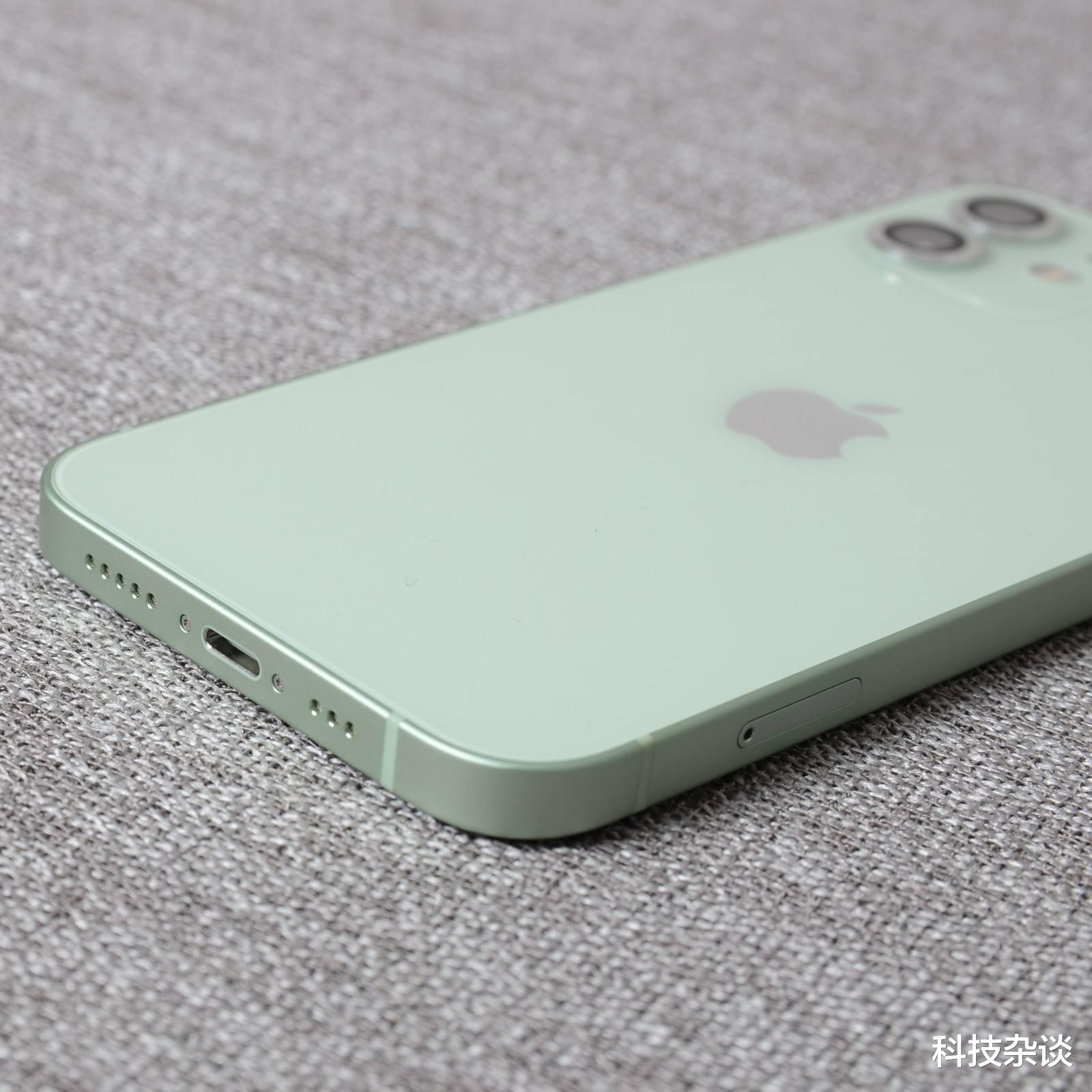 红米手机|iPhone 13夺冠，Redmi K50次之，这外销量榜很好玩