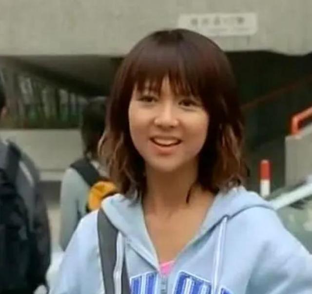 叶璇|叶璇“变脸”？6位港风女神容颜大改：有的圆脸变尖脸，有的脸僵