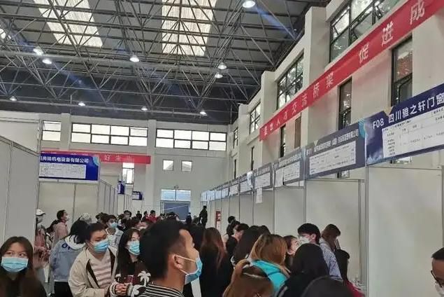 高校|惹人羡慕,中石化2023招聘,对于10所高校毕业生直接“初选免试”