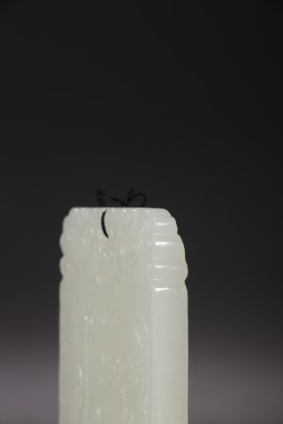 和田玉籽料|清-和田玉籽料“鲤鱼跃龙门”子冈牌