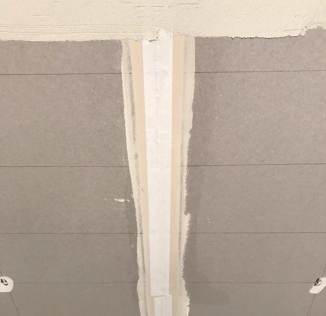 家装吊顶,这“5个方面”不明白,一直盯着也没用,接缝还是开裂