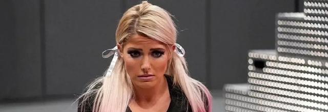wwe|继黑色星期六后，WWE解雇狂潮或许并未结束！阿莱克萨回归成难题