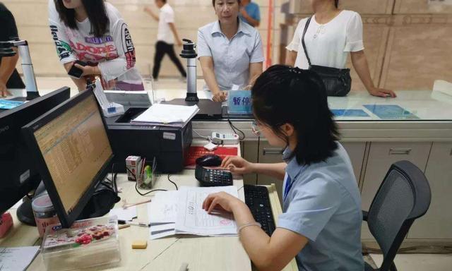 退休时别忘提交这份材料,后续每月或可多领720元,早知晓早办理