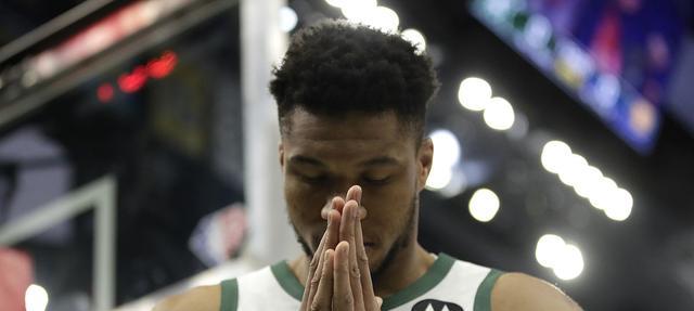 徐嘉敏|字母哥：警告绿军不要使用脏动作！NBA更新换代，勇士不可能夺冠