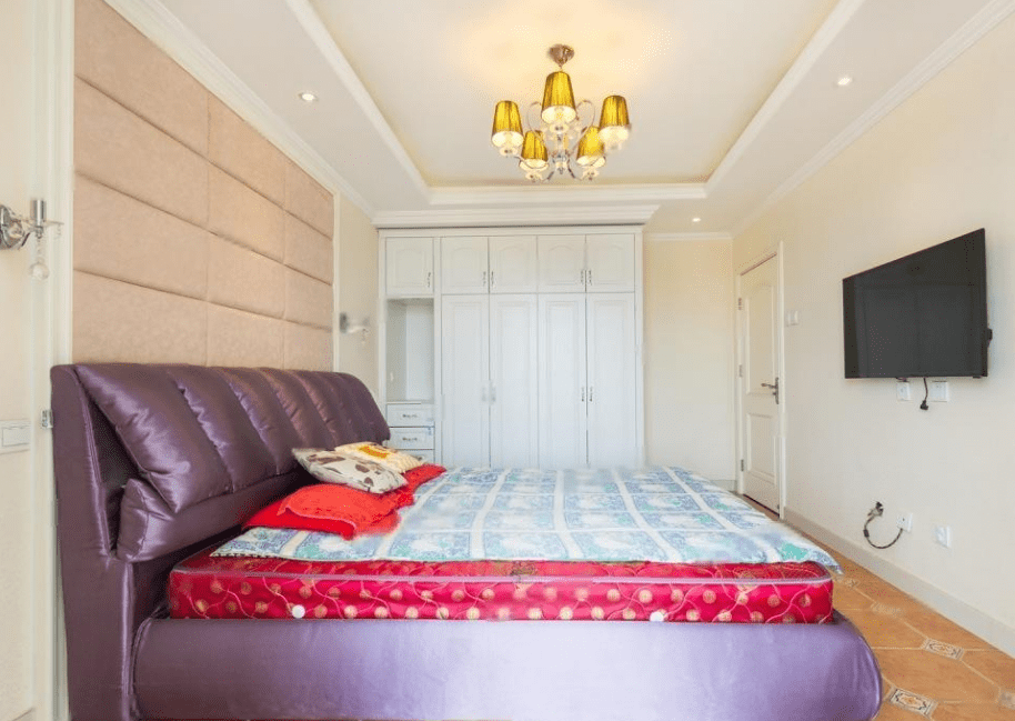 朋友坚持买精装二手房，进门才知道这装修真不错，再20年也不过时