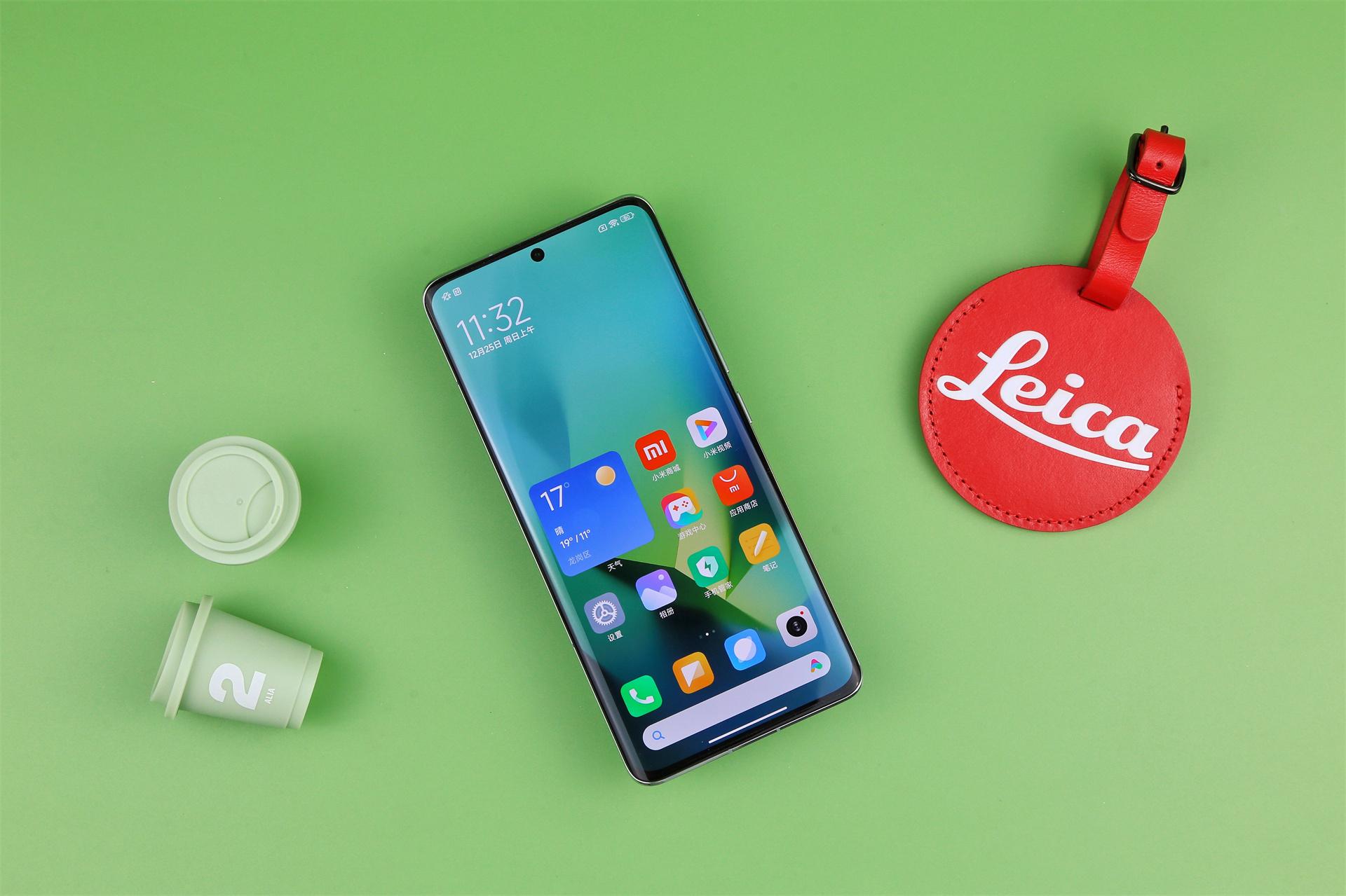 小米13 Pro礼盒版开箱：这满满“徕卡味”谁不爱？