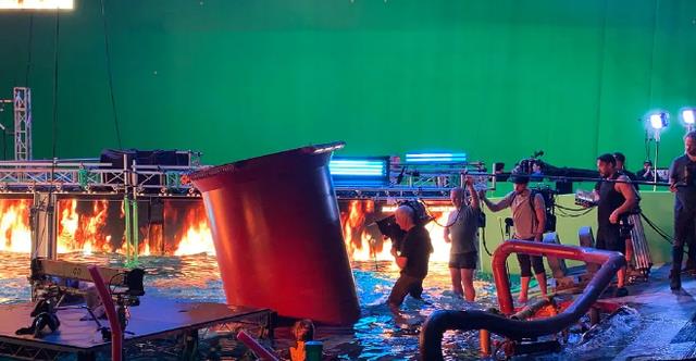 阿凡达2|佐伊索尔达娜透露,《阿凡达2》有望解决首部电影存在的问题