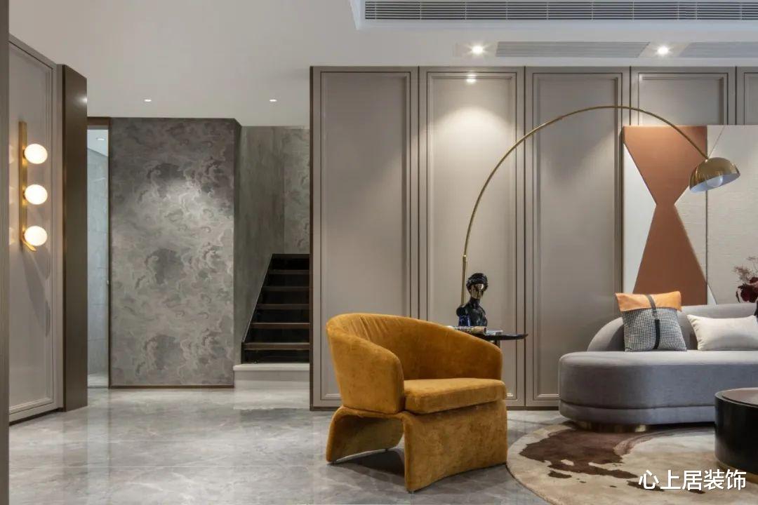 154㎡轻奢复式,优雅不灭,超越时间之影
