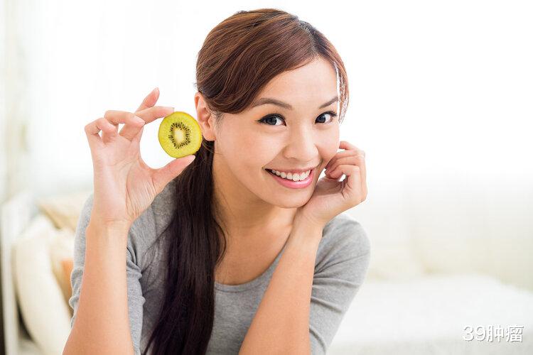 猕猴桃|研究发现:猕猴桃汁或能抑制肺癌发展!吃多少才有效?该怎么吃?