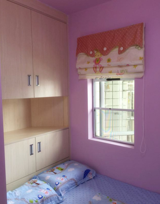 我在深圳的58平小房,卧室巴掌大,厨房转不开身,但感觉很幸福