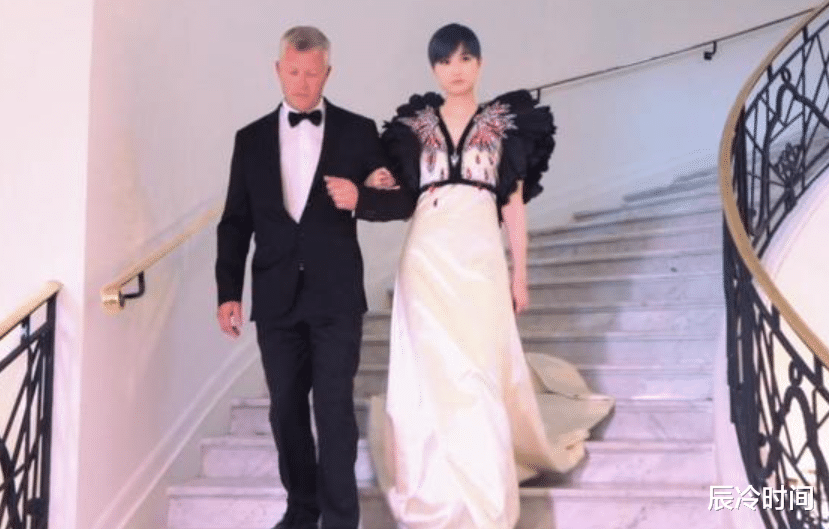 黄恩茹|38岁了还不找个男朋友，李宇春在追求什么？