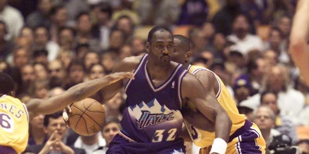 勒布朗·詹姆斯|NBA历史上五个位置在常规赛总失误最多的球员，五大失误之王