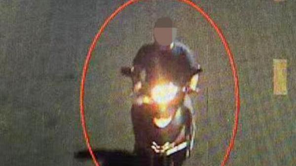 小偷连偷5家：门缝里插牙签判断家中是否有人住！