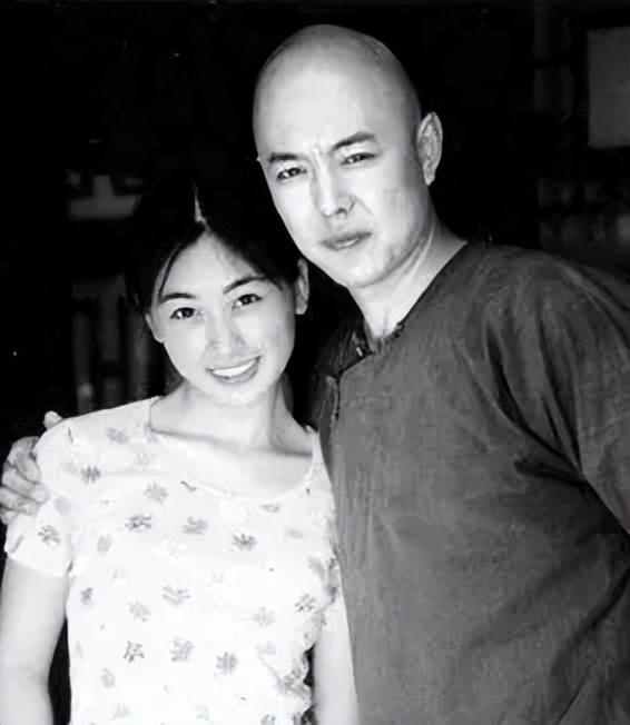 |9名“校花”收入囊中，3个孩子3个妈，奸情暴露遭情人联手起诉