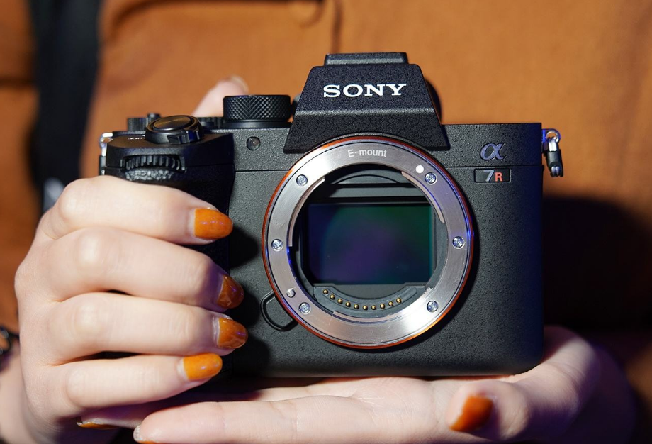 人民日报|Sony传感器富士就没的比,富士唯一的优点,就是色彩比较好