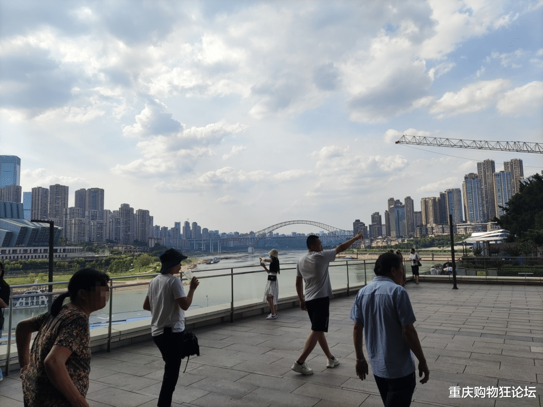 高原|地表60℃+！这个天来重庆旅游的才是真正的孤勇者！