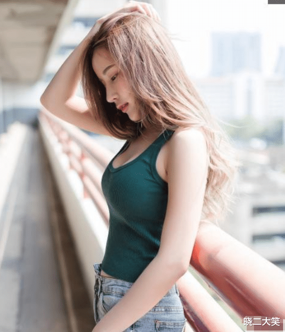桃胶 “乱的技校可以乱到什么程度？”哈哈哈哈哈不把老师当老师