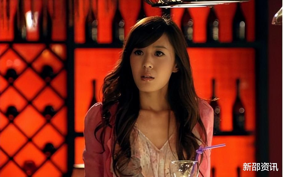 |内娱尽头是直播?转行带货12位明星,有人下跪道歉,有人捐款外逃