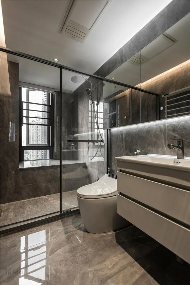 120㎡现代简约,实用空间设计,温馨优雅布置,令人舒适的房子