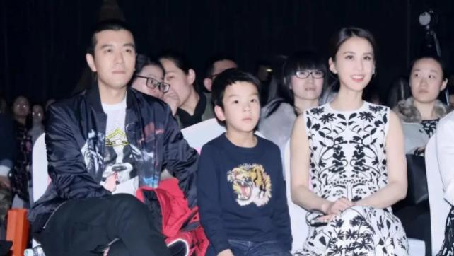黄圣依公司被曝拖欠几十万货款，供应商“上门”讨要：对方拿酒抵账并勒索