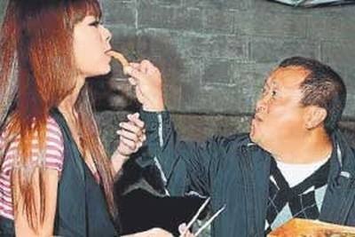 曾志伟|曾志伟也风流,绯闻对象一个比一个年轻