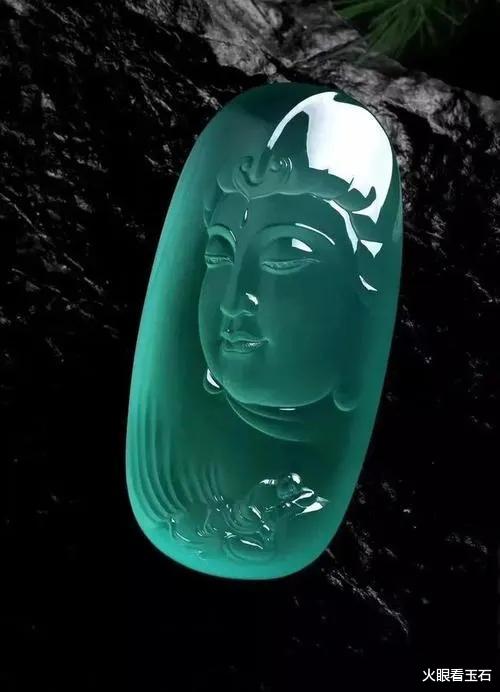 七十二变|危料翡翠和蓝水翡翠很是相似，你是如何区别的？