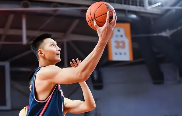 广东男篮|杜锋新动作！为攻克辽篮，锁定两大实力外援，新条款限制周琦加盟