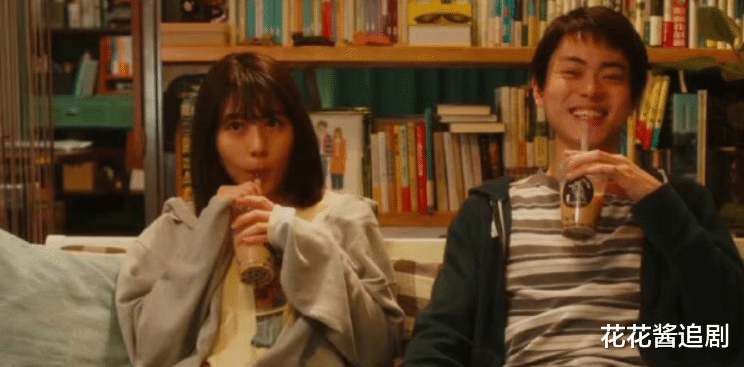 花束般的恋爱|菅田将晖有村架纯《花束般的恋爱》：百分百契合的人也会转身说再见