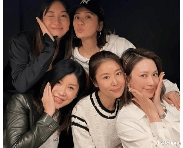 林心如|贾静雯与林心如差在哪儿，两人相差一岁，反而像两代人