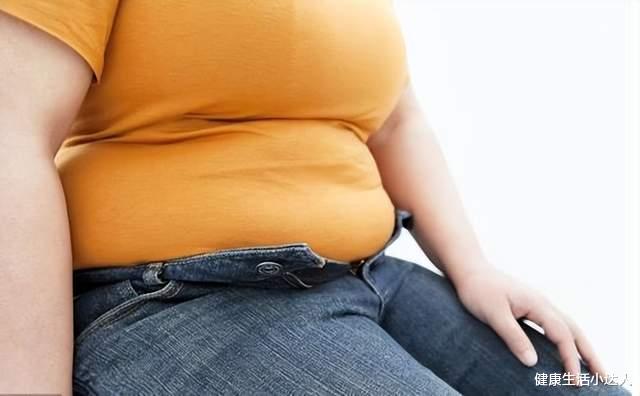 衰老|女人五十岁就老了?出现5个“丑态”,才是真的不年轻了