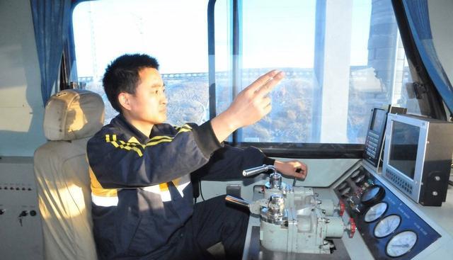 国企|“铁路局”要招聘啦!3类人将“开绿灯”,条件符合有望优先录取