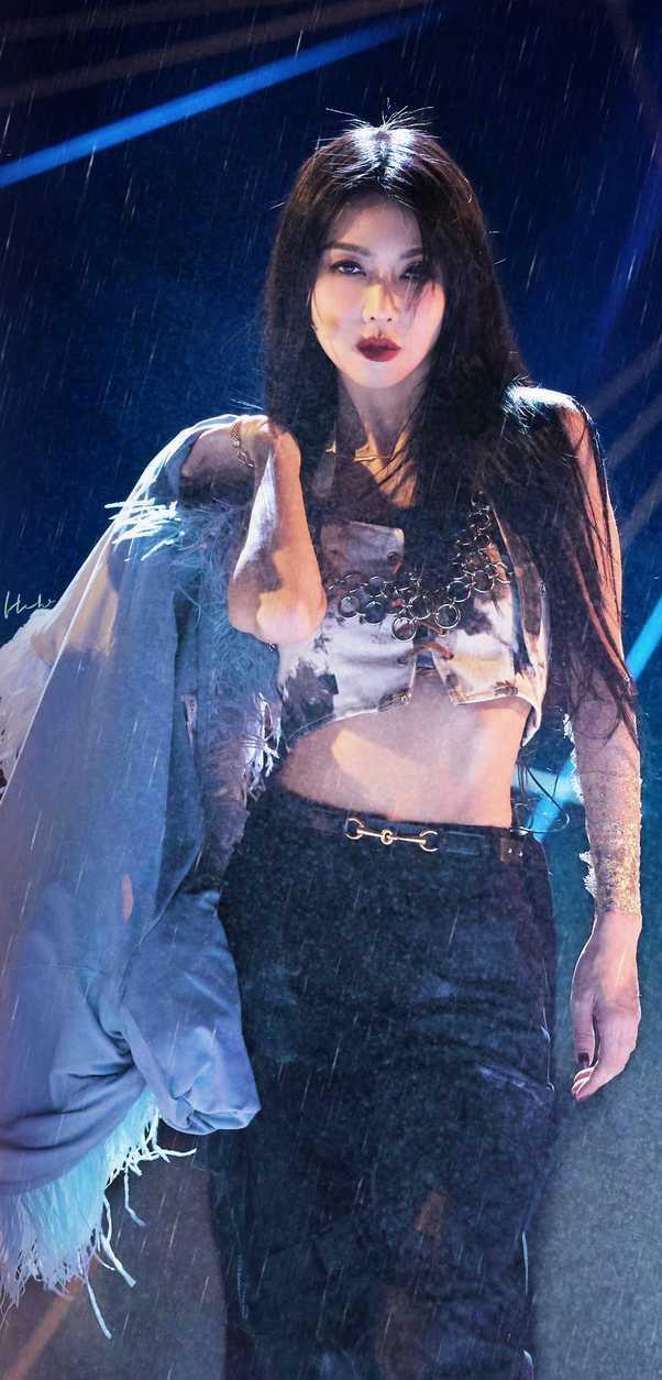 薛凯琪|《浪姐3》王心凌队长选人环节：薛凯琪妆哭花了，被指过于矫情！