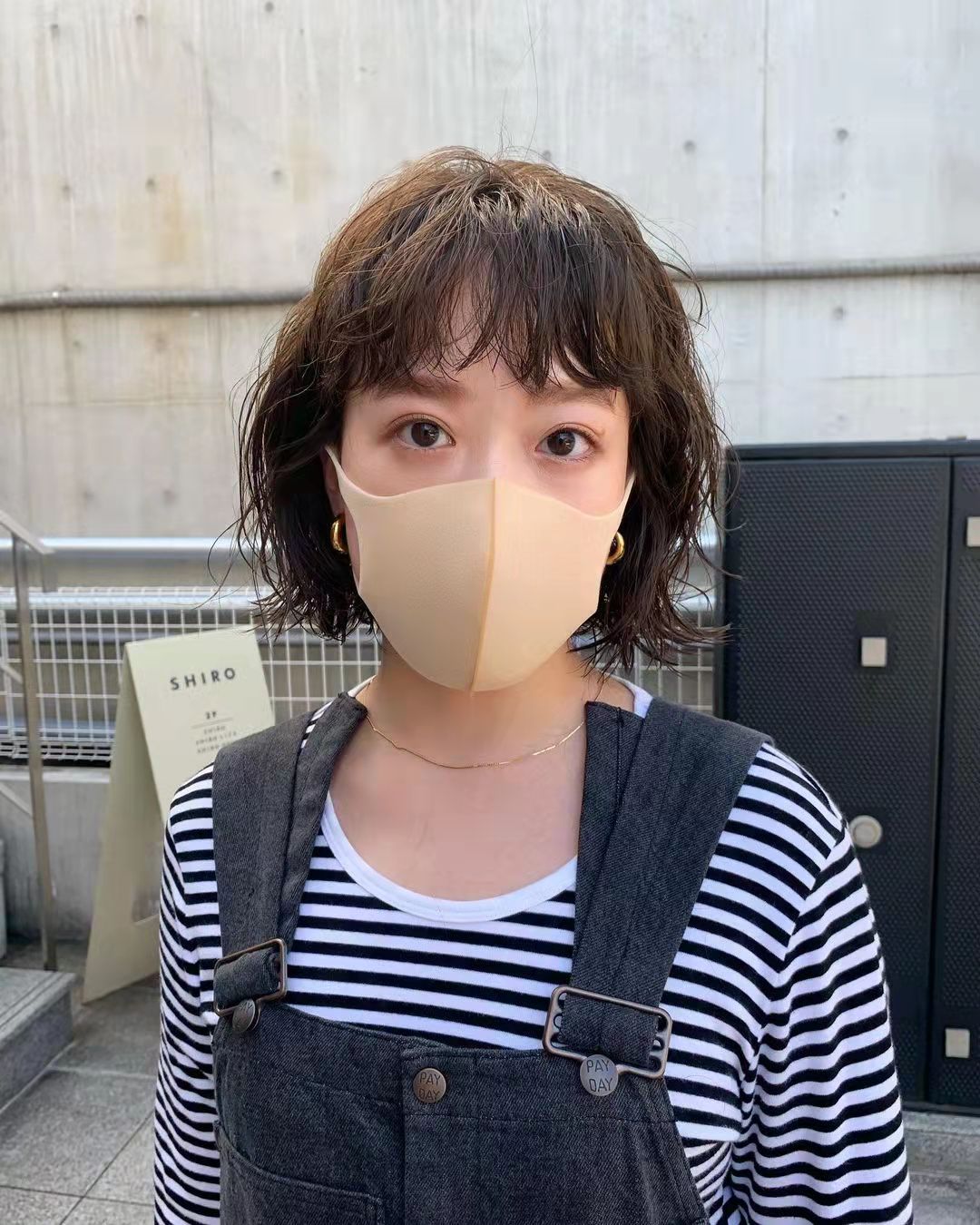 馒头 有显发量又好打理的烫发吗？试试“冷烫湿发卷”，真实自然接地气