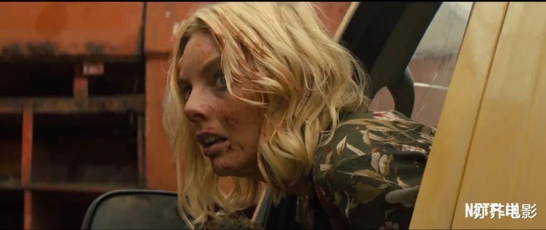 德州电锯杀人狂|《德州电锯杀人狂》影评:全新正宗续集,疯狂残暴的血腥派对