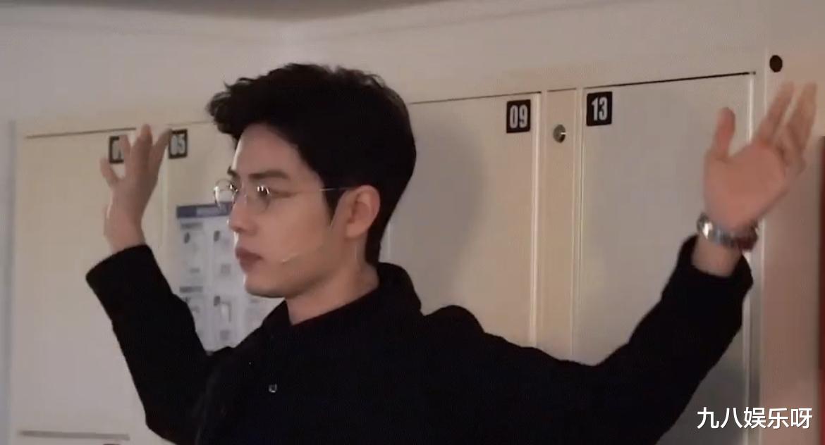 肖战|肖战新动向！受到艺术家的欣赏，被邀请参加话剧《雷雨》