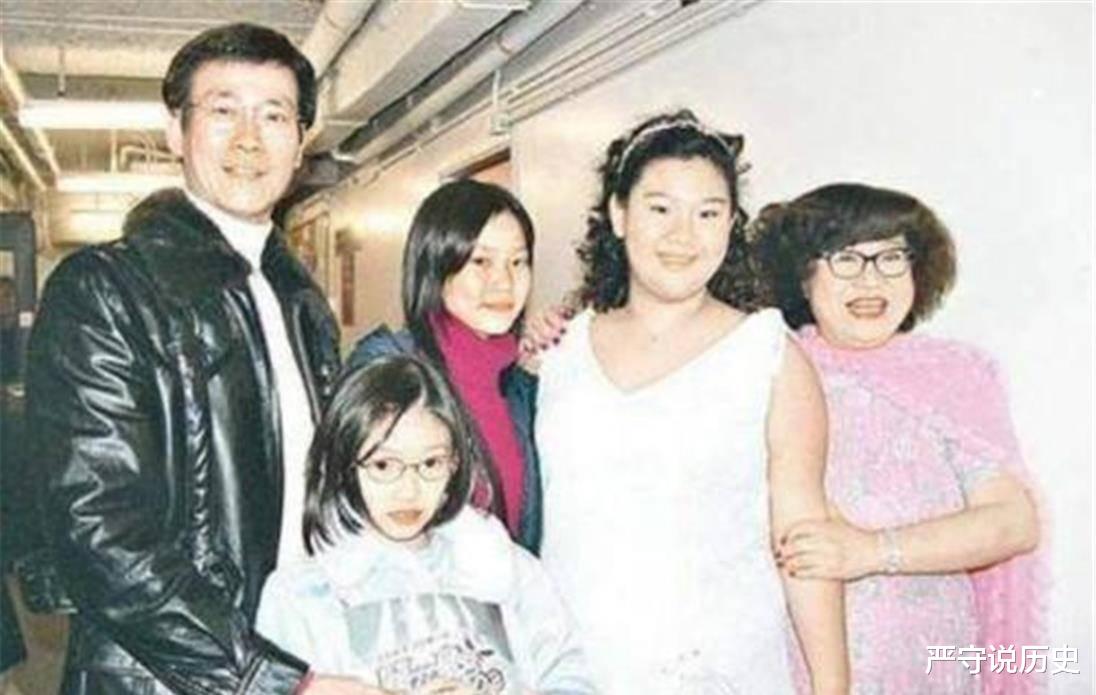 郑少秋|郑少秋的4个女儿，同一个爸不同一个妈，如今生活差距也太大了吧