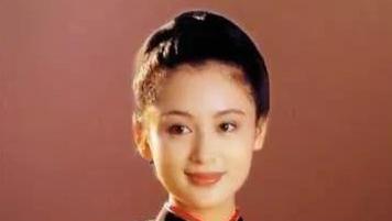 陈红|陈凯歌和陈红热恋时，带着陈红去澳大利亚玩，一口气花400万买了30件高档衣服