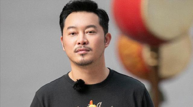 沙溢|沙溢带儿子打篮球减肥,11岁安吉神似刘昊然,兄弟二人如复制粘贴